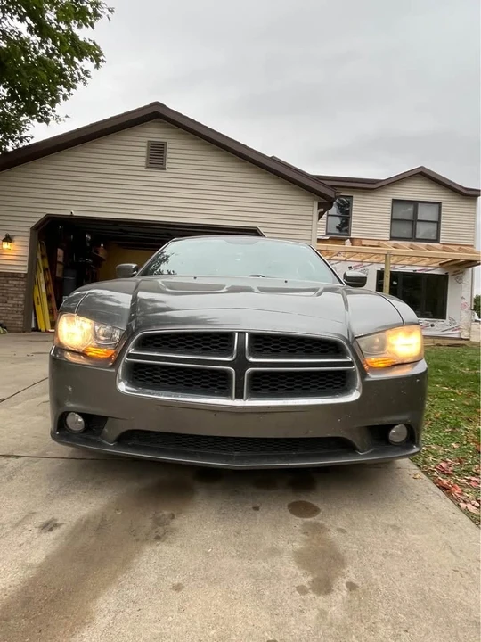 2011 Dodge Charger 7th Gen - Image 8 of 9