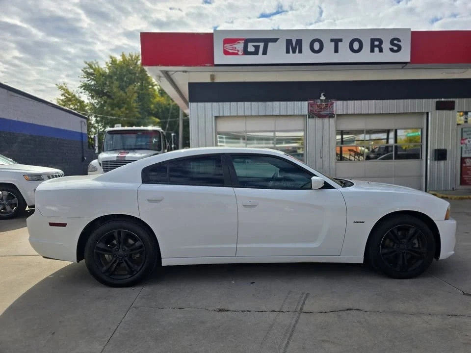 2011 Dodge Charger 7th Gen - Image 4 of 12