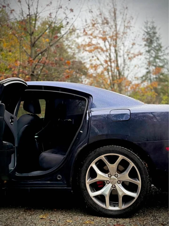 2011 Dodge Charger 7th Gen - Image 9 of 11