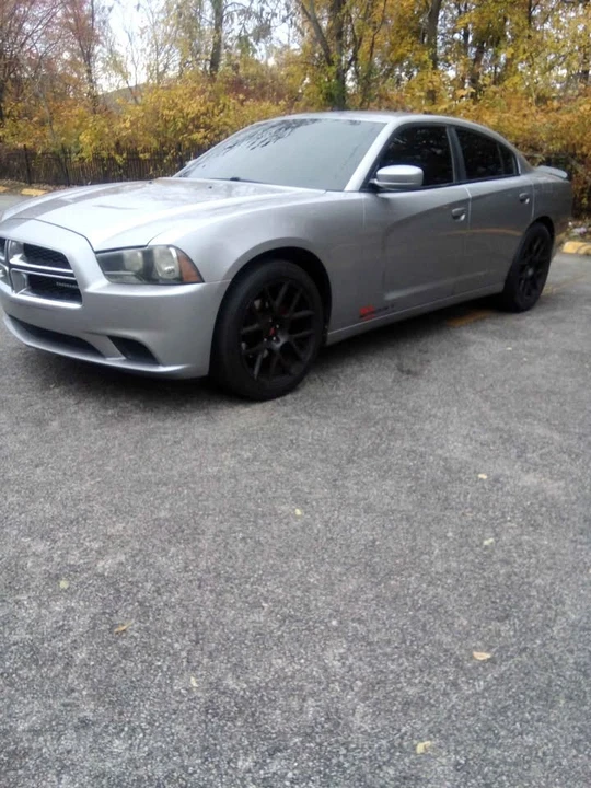 2011 Dodge Charger 7th Gen - Image 3 of 9