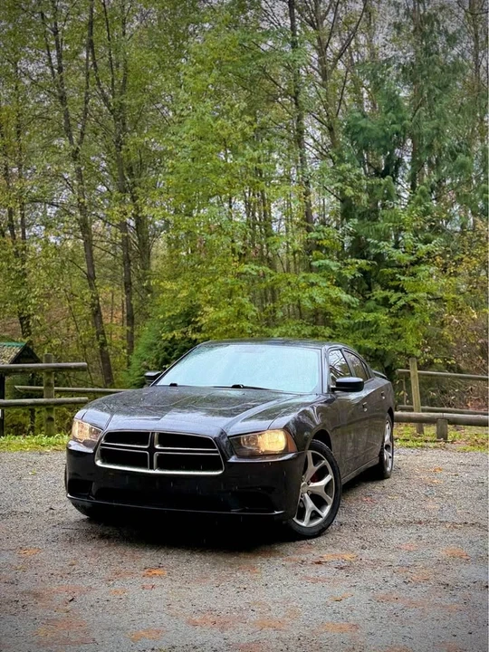 2011 Dodge Charger 7th Gen - Image 3 of 7