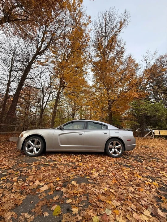 2011 Dodge Charger 7th Gen - Image 7 of 8