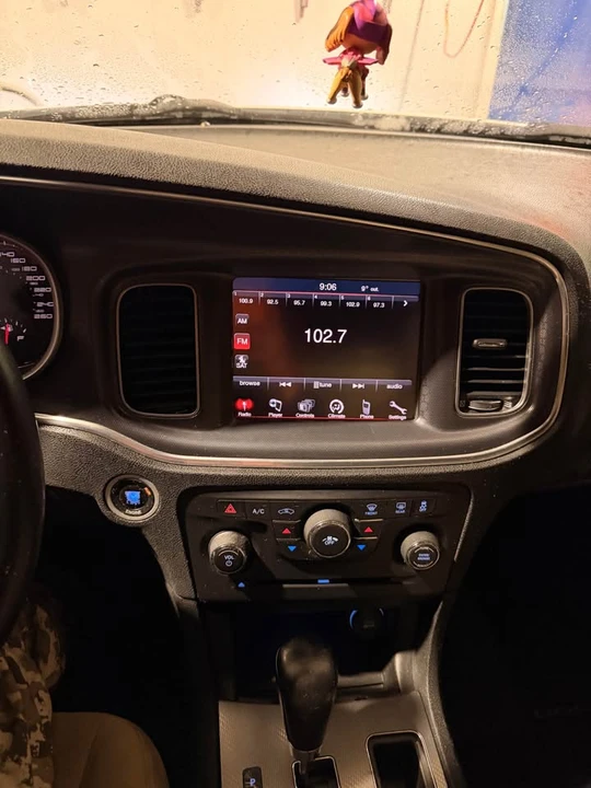 2011 Dodge Charger 7th Gen - Image 13 of 20