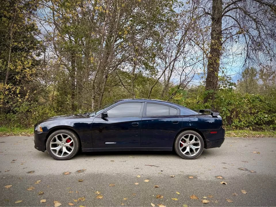 2011 Dodge Charger 7th Gen - Image 2 of 11