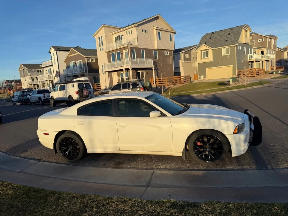 2011 Dodge Charger 7th Gen - Image 4 of 17