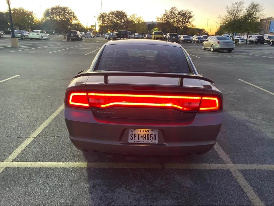 2011 Dodge Charger 7th Gen - Image 3 of 10
