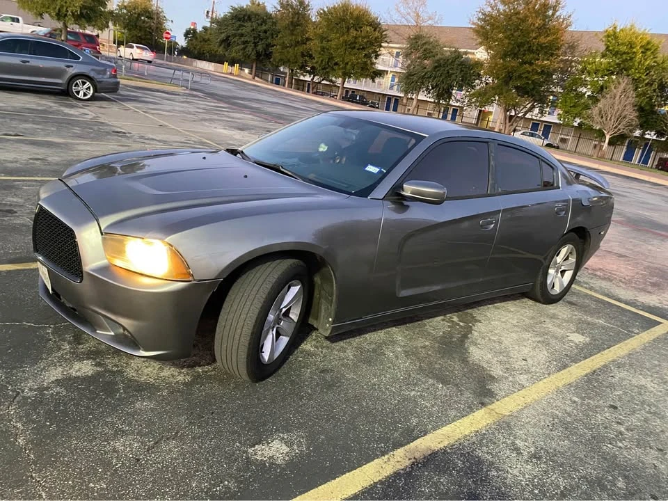 2011 Dodge Charger 7th Gen - Image 9 of 10
