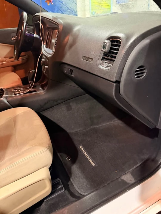 2011 Dodge Charger 7th Gen - Image 9 of 20