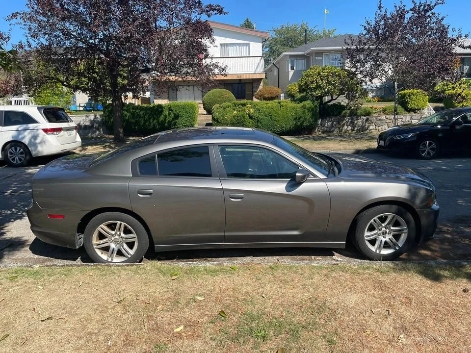 2011 Dodge Charger 7th Gen - Image 9 of 9