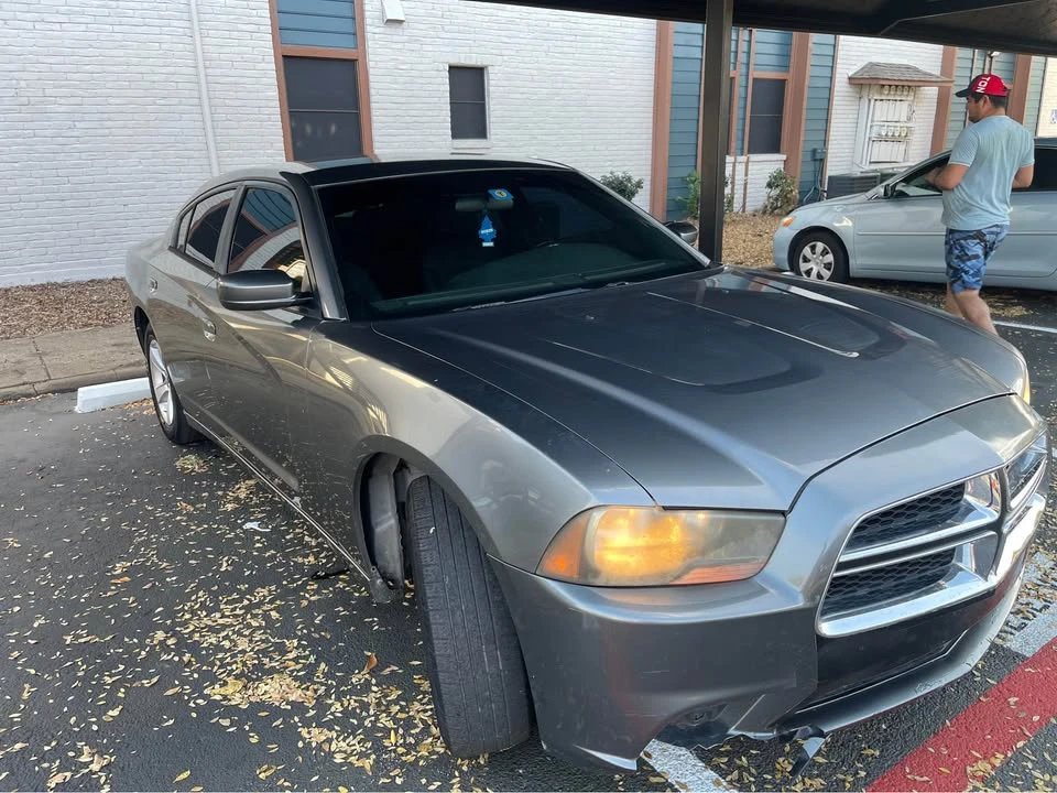 2011 Dodge Charger 7th Gen - Image 14 of 19