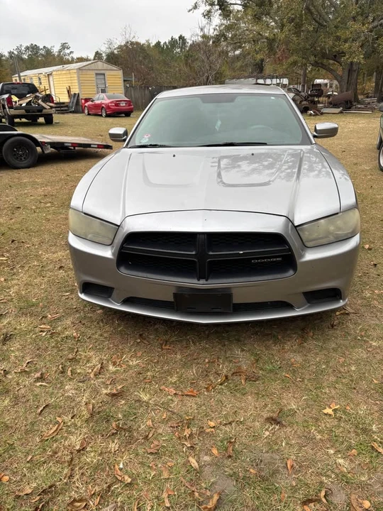 2011 Dodge Charger 7th Gen - Image 2 of 9