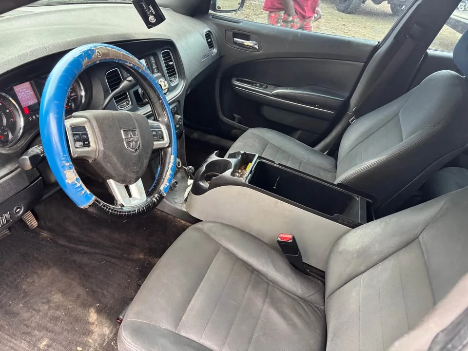 2011 Dodge Charger 7th Gen - Image 8 of 9