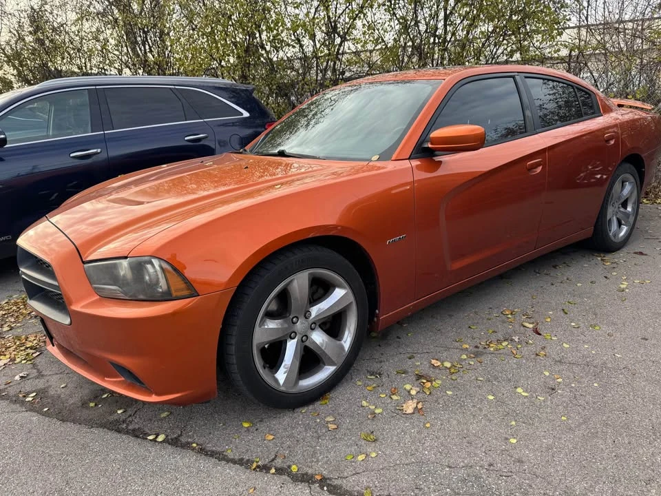 2011 Dodge Charger 6th Gen - Image 2 of 4