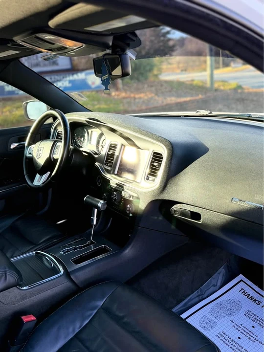 2011 Dodge Charger 7th Gen - Image 15 of 15