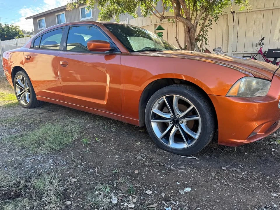 2011 Dodge Charger 7th Gen - Image 3 of 9