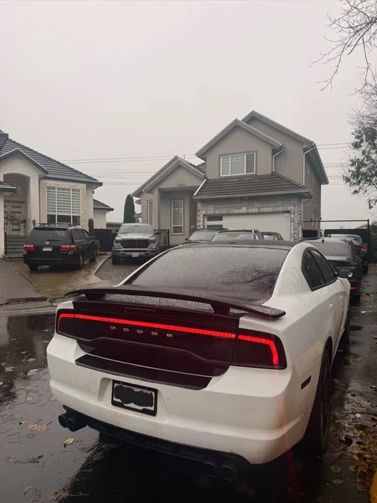 2011 Dodge Charger 7th Gen - Image 2 of 2