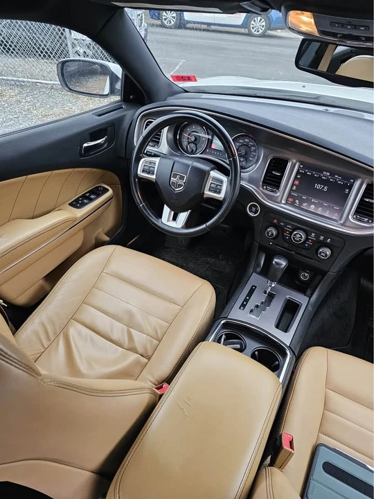 2011 Dodge Charger 6th Gen - Image 18 of 18