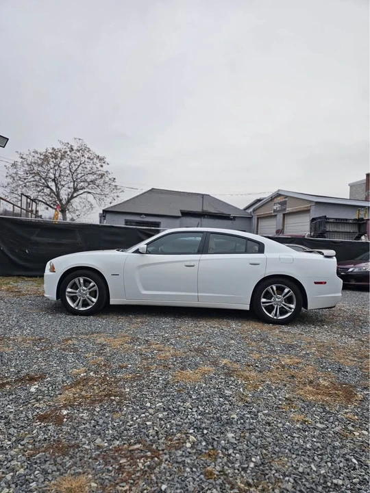 2011 Dodge Charger 6th Gen - Image 7 of 18