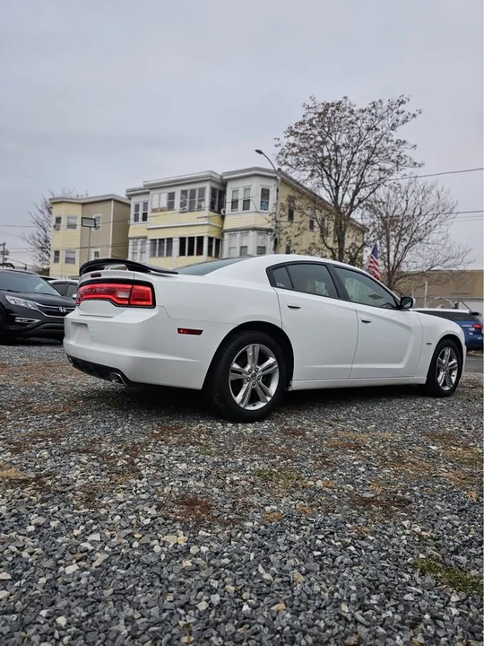 2011 Dodge Charger 6th Gen - Image 6 of 18