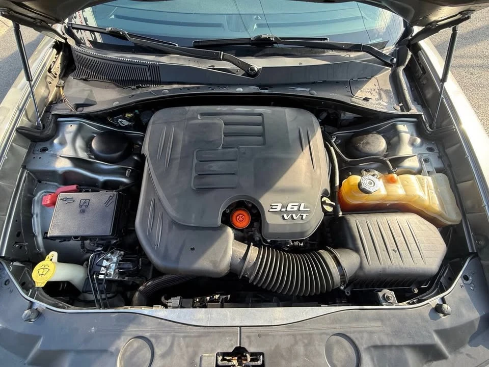 2011 Dodge Charger 7th Gen - Image 18 of 19