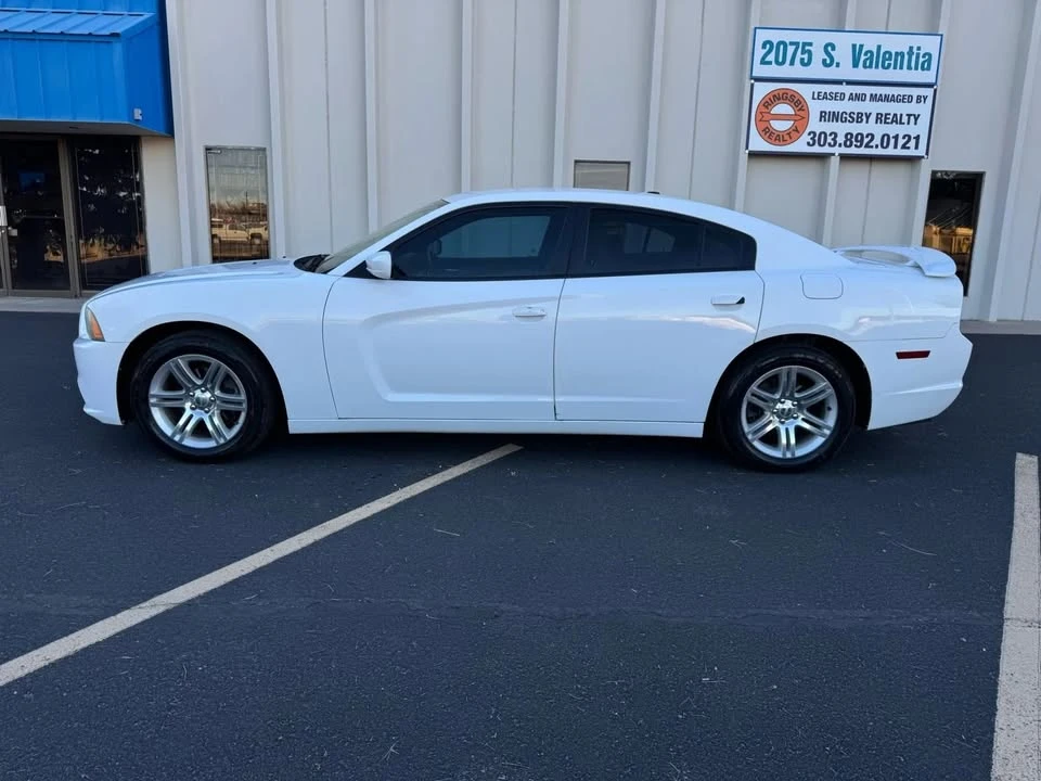 2011 Dodge Charger 7th Gen - Image 2 of 18