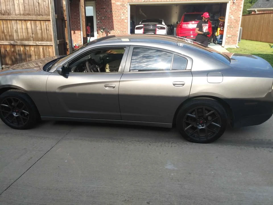 2011 Dodge Charger 7th Gen - Image 2 of 5