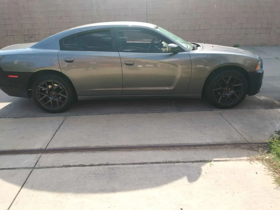 2011 Dodge Charger 7th Gen - Image 4 of 5