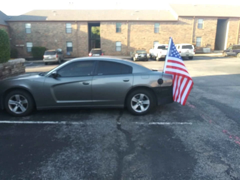 2011 Dodge Charger 7th Gen - Image 3 of 5