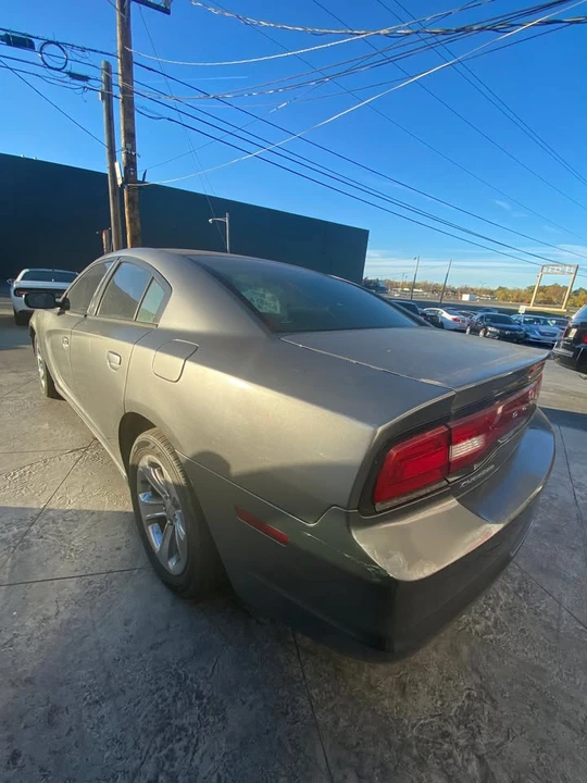 2011 Dodge Charger 7th Gen - Image 5 of 11