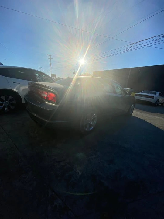2011 Dodge Charger 7th Gen - Image 6 of 11