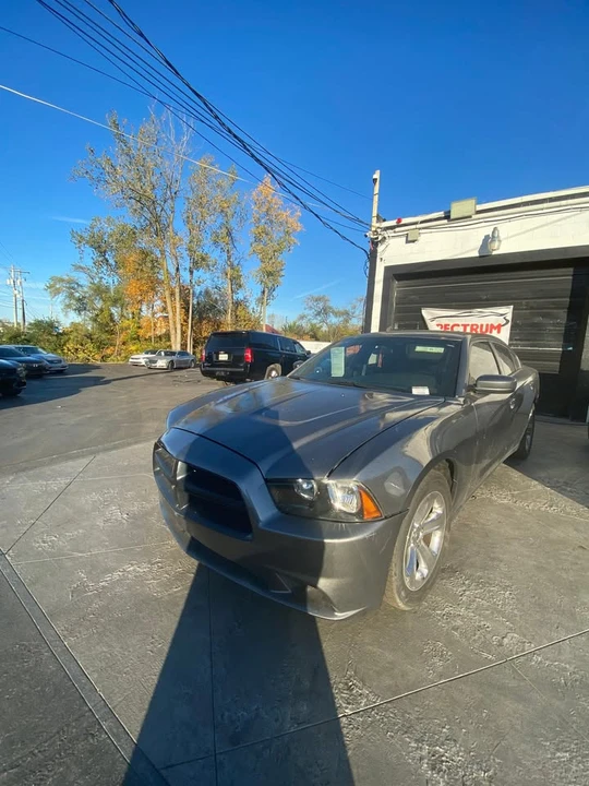 2011 Dodge Charger 7th Gen - Image 2 of 11