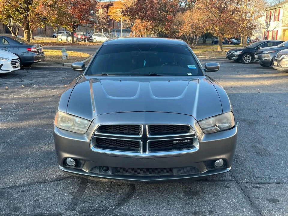 2011 Dodge Charger 7th Gen - Image 9 of 16