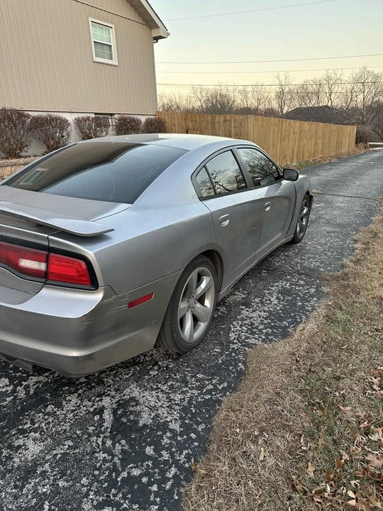 2011 Dodge Charger 7th Gen - Image 4 of 6