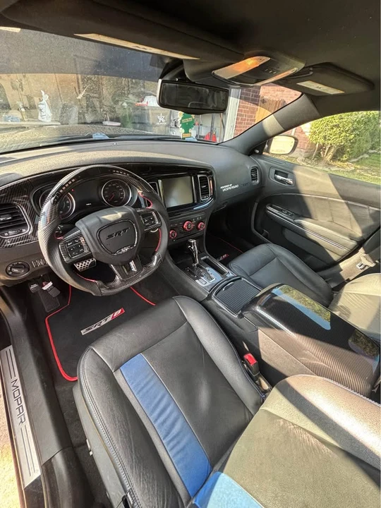 2011 Dodge Charger 7th Gen - Image 2 of 14
