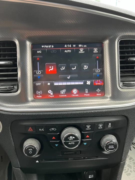 2011 Dodge Charger 7th Gen - Image 17 of 20