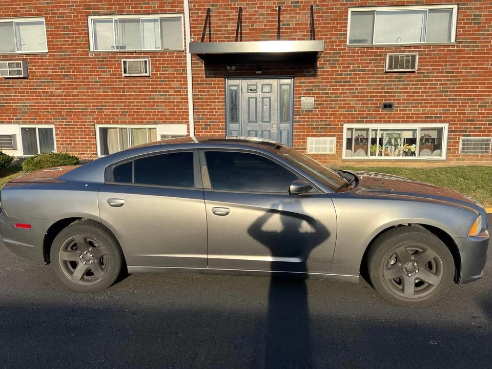 2011 Dodge Charger 7th Gen - Image 4 of 9