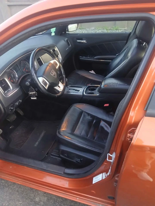 2011 Dodge Charger 7th Gen - Image 5 of 6