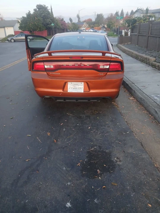 2011 Dodge Charger 7th Gen - Image 2 of 6