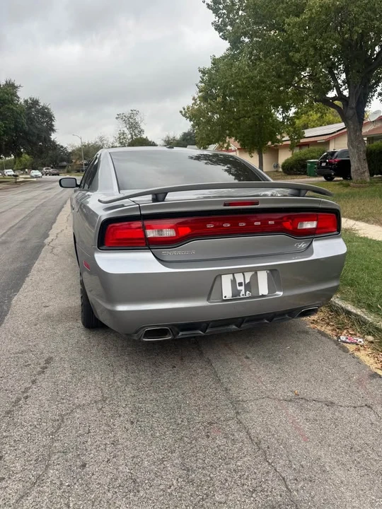 2011 Dodge Charger 7th Gen - Image 5 of 7