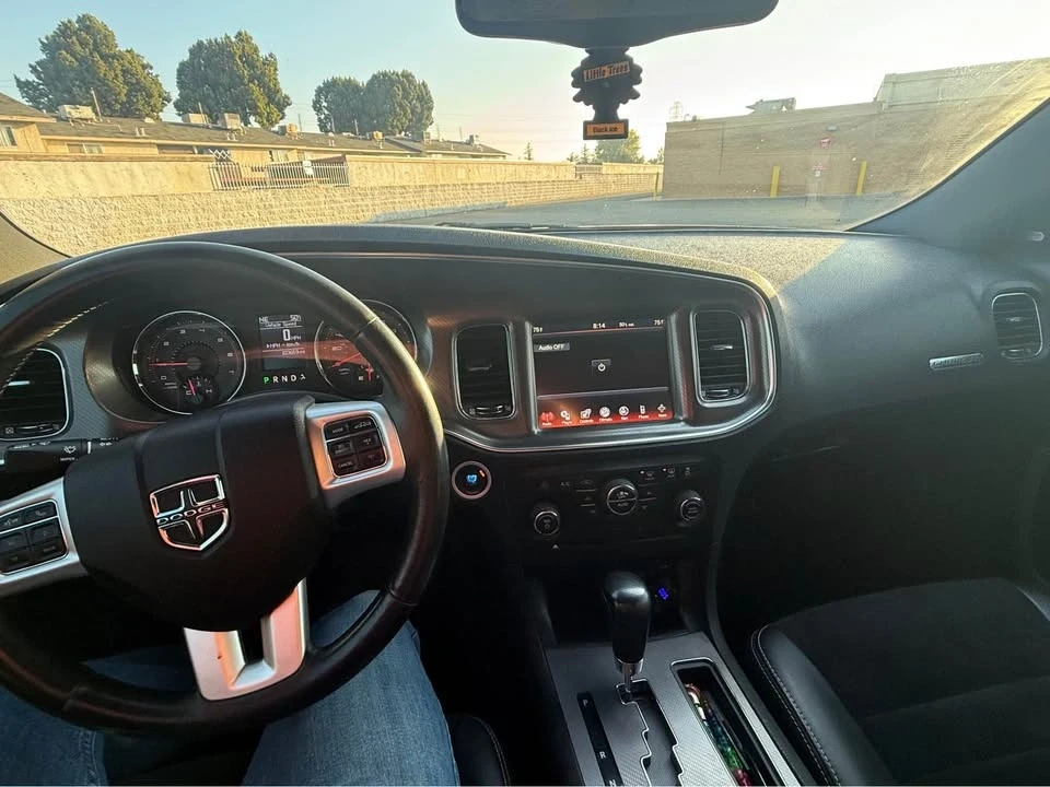 2011 Dodge Charger 7th Gen - Image 9 of 18