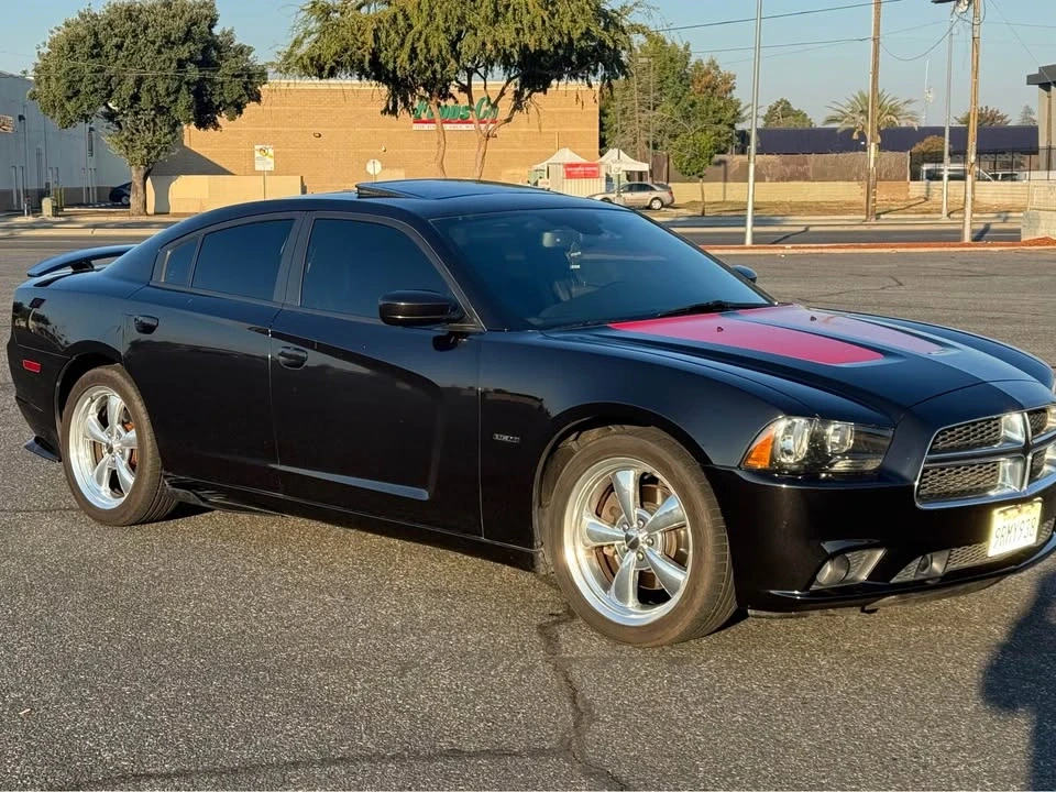 2011 Dodge Charger 6th Gen - Image 4 of 20