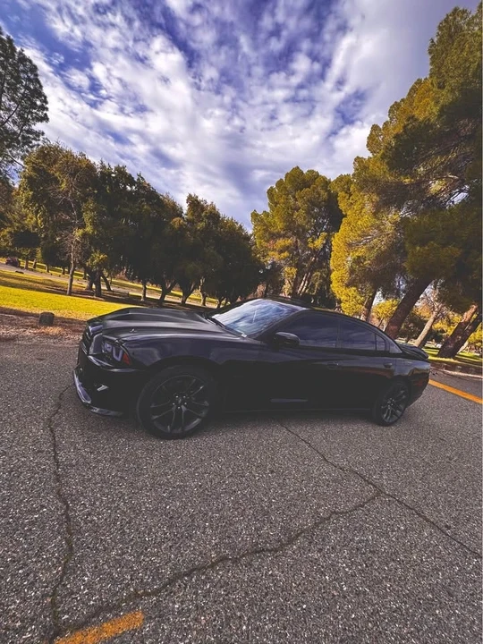 2011 Dodge Charger 7th Gen - Image 2 of 3