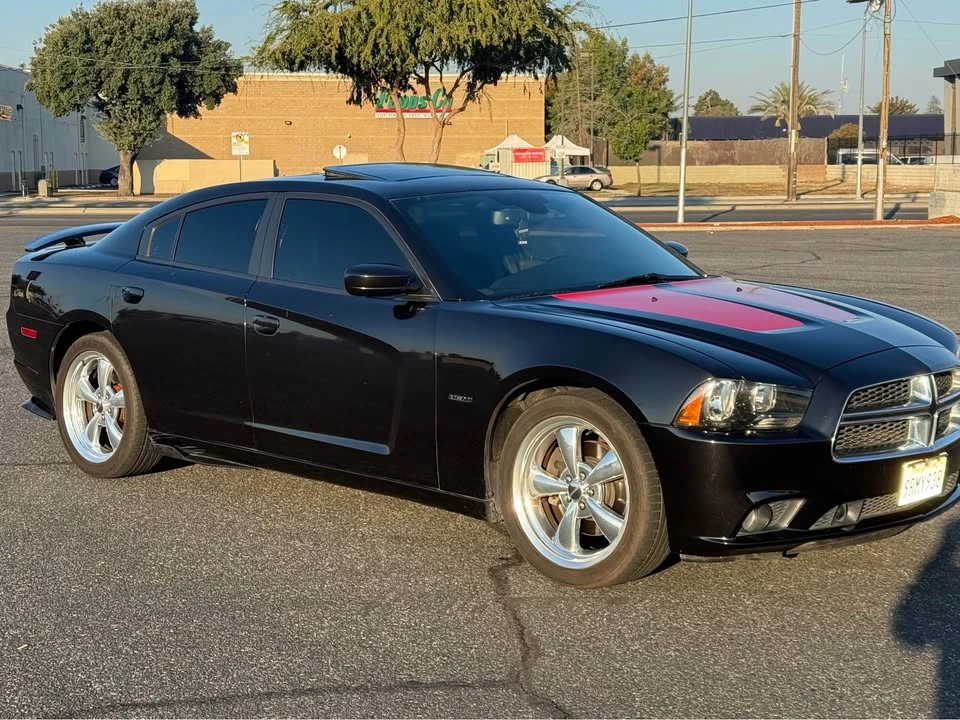 2011 Dodge Charger 7th Gen - Image 6 of 17