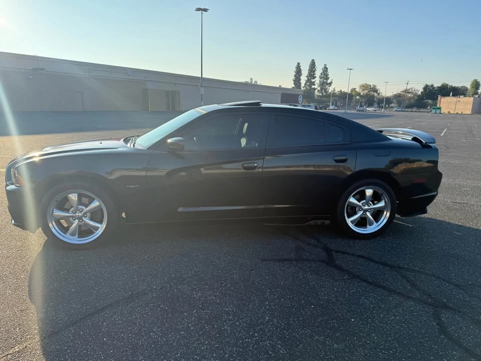 2011 Dodge Charger 7th Gen - Image 3 of 17
