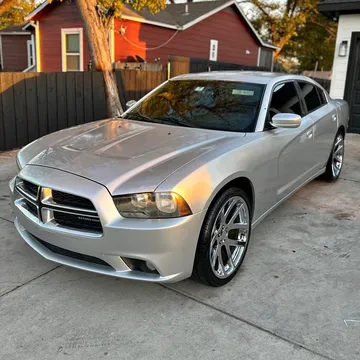 2011 Dodge Charger R/T Max