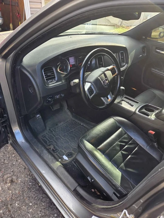 2011 Dodge Charger 7th Gen - Image 8 of 11