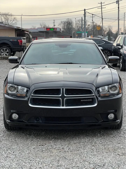 2011 Dodge Charger 7th Gen - Image 2 of 18
