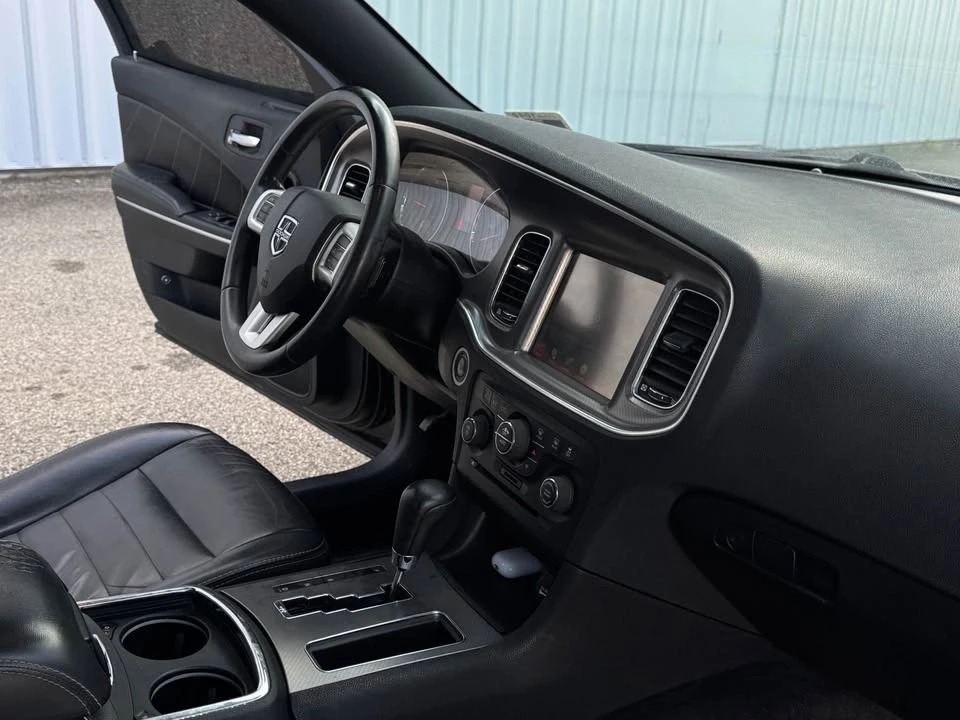 2011 Dodge Charger 7th Gen - Image 17 of 18