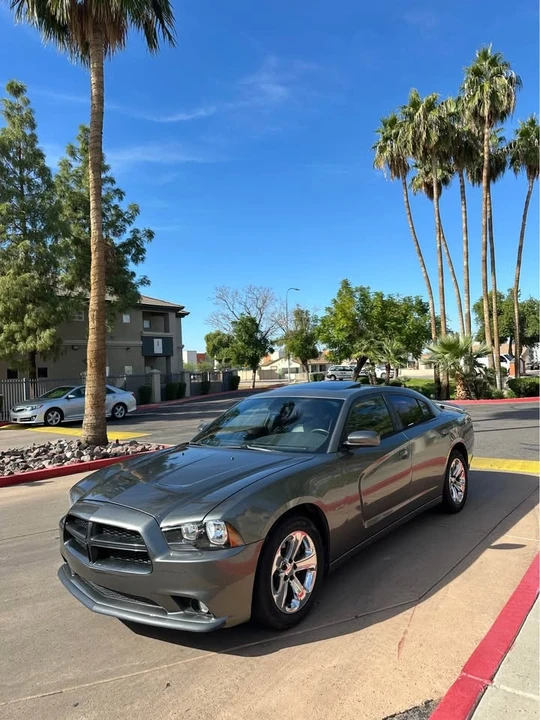 2011 Dodge Charger 7th Gen - Image 3 of 13