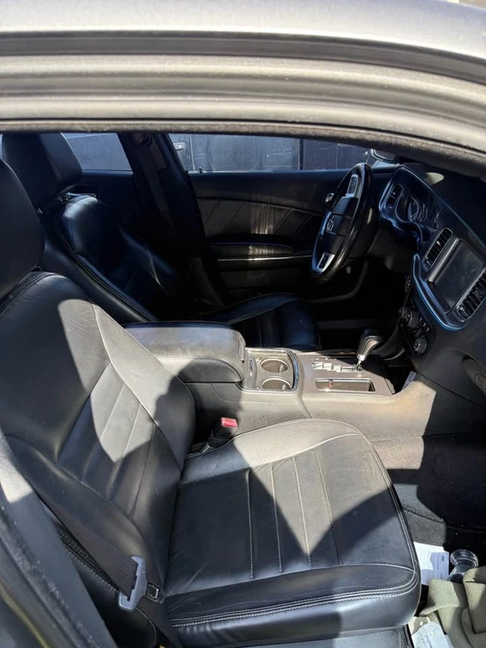 2011 Dodge Charger 7th Gen - Image 5 of 12